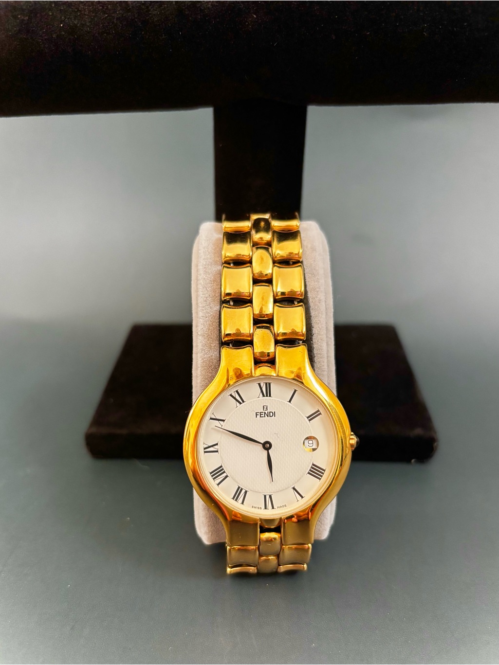 Fendi Mens Quartz Gold Tone Bracelet Watch White Roman Dial Date